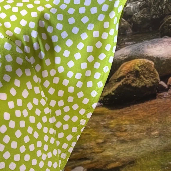 Green and White Patterned Women's Top - Picture 5 of 7